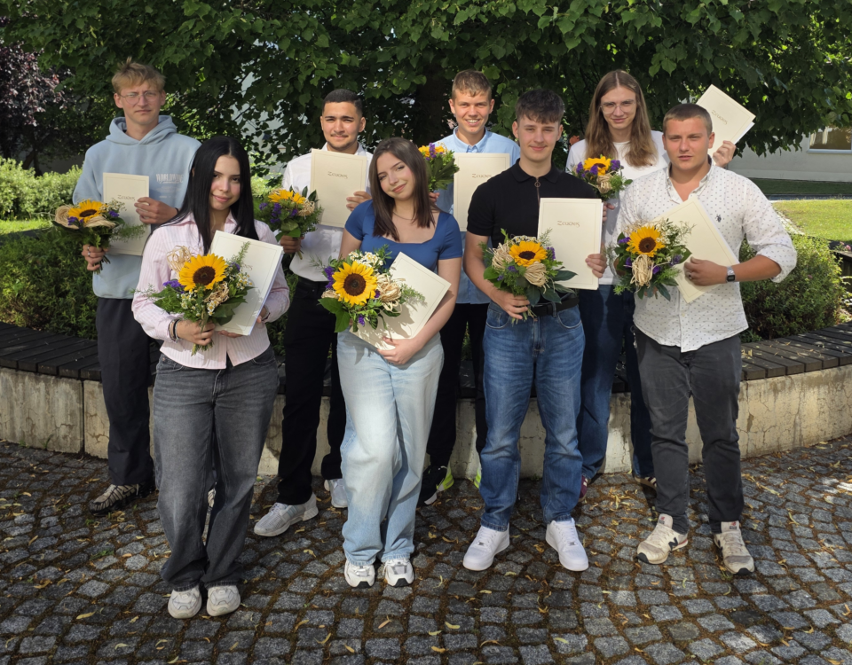 Bild der Absolventen des ZBVJ 24